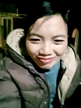 ngan-cute Live XXX-chat