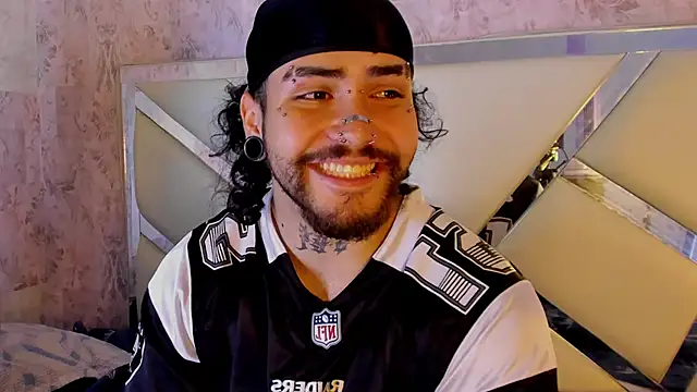 Benny_and_Mark Obrolan Langsung XXX