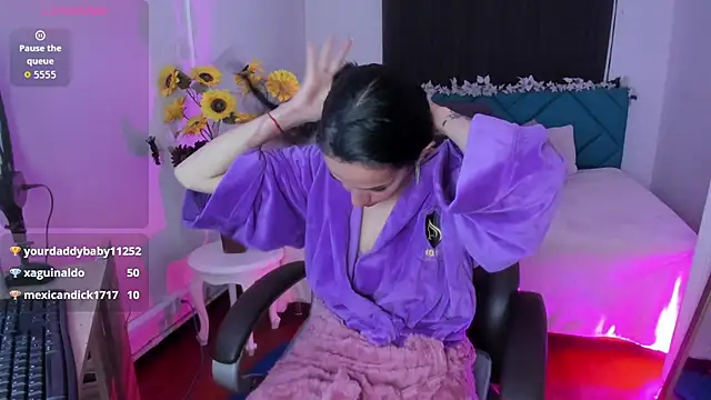 Mariam_Lopez__ élő XXX-chatje