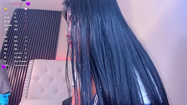 aliscollins_ élő XXX-chatje