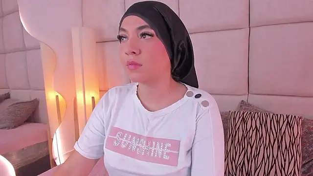 Chatroom XXX en direct de Sooffii_1