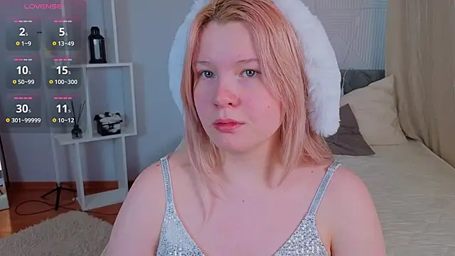 Živý XXX chat PinkyYoungPie