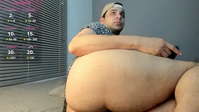 Latin_boy_surprisee Webcam-Show