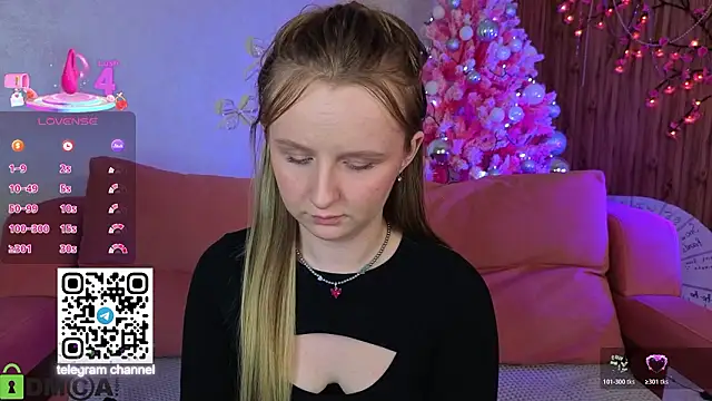 Rina_Panic live XXX chat