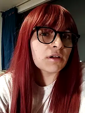 Chatroom XXX en direct de littlevalerie