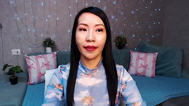 LiaPak's Webcam Show