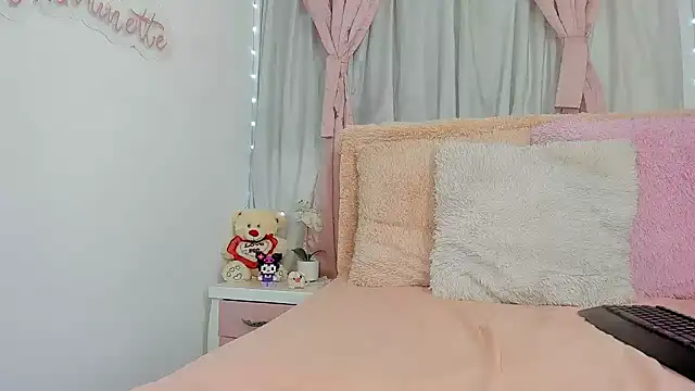 Chatroom XXX en direct de my_brunetteee