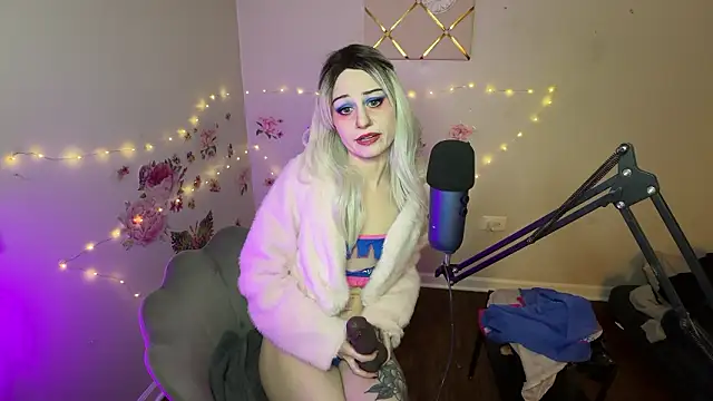 Starr1123 即時 XXX 聊天