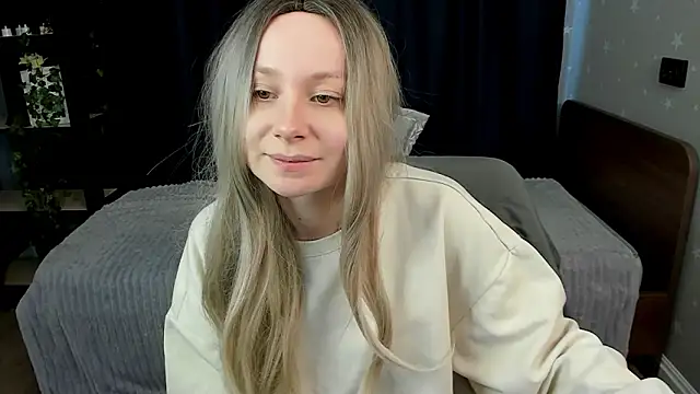 Lola_Raivis_ Webcamshow