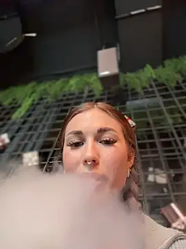 Charming_Ritta élő XXX-chatje