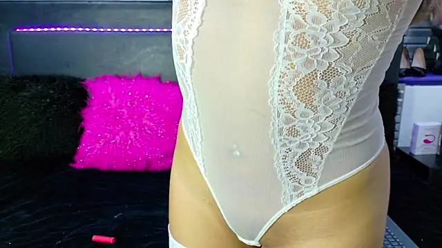 SeraphynLuxora élő XXX-chatje