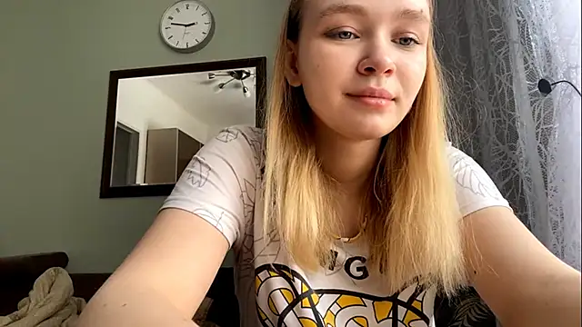 Leifuture élő XXX-chatje