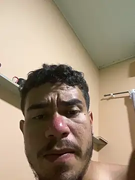 reipromiscuo01 webcam show