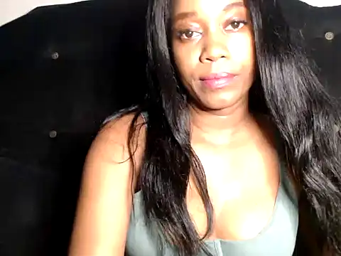 Cattaleen élő XXX-chatje