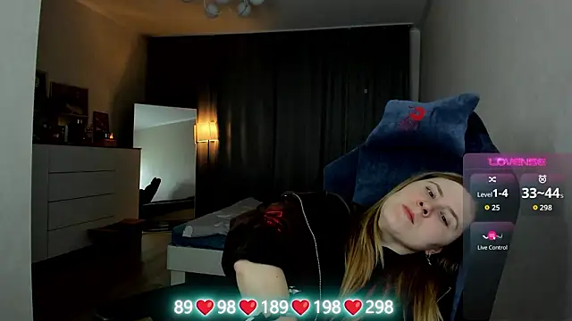 Olivia_Munk Pertunjukan Webcam