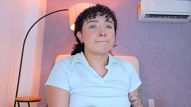 Tracielowe_w Chat XXX in diretta