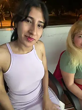 Violet_rousse7 Show in webcam