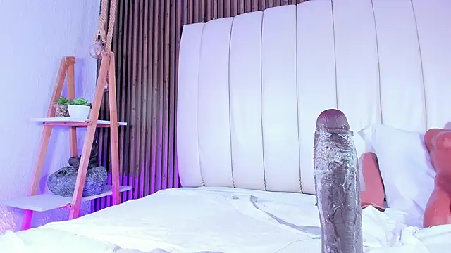 Chat +18 de SandraMilerr ao vivo