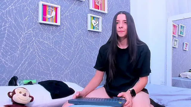 ViictoriiaSaenz Chat XXX in diretta