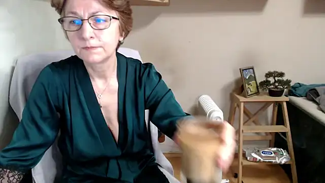 katemodel: απευθείας συνομιλία ΧΧΧ