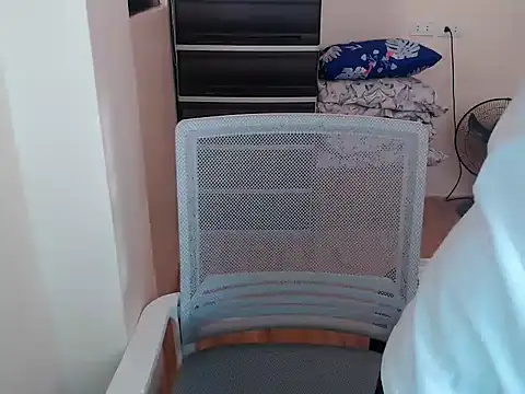 xTheLastVIRGINx live XXX chat