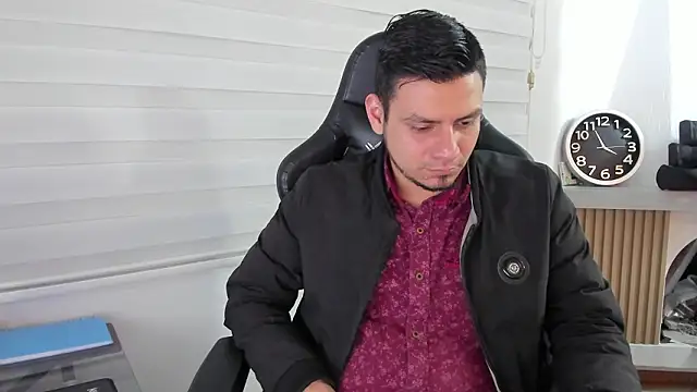 Онлайн чат XXX Rick_Adams