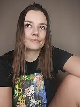 Chat +18 de KrissSexi ao vivo