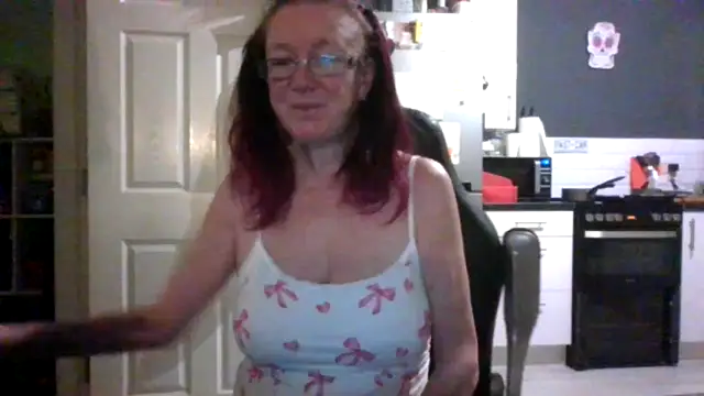 Pokazy przed kamerką – Jessica-Boobles