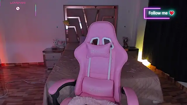 lunaarose's Live XXX Chat