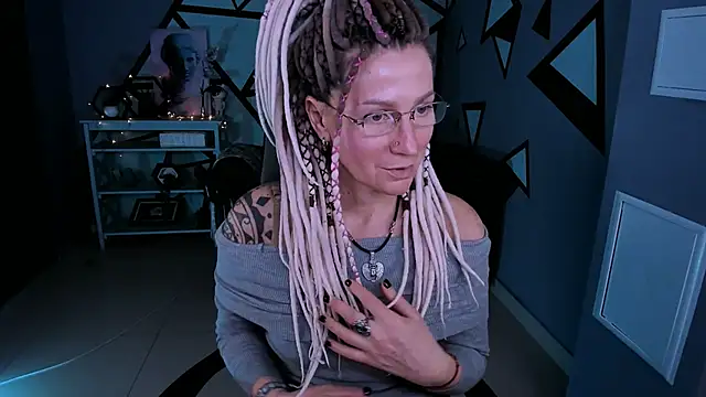 XXX chat uživo modela UmaSpace