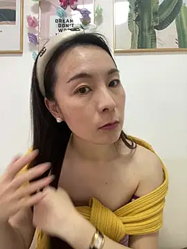 you-005 网络视讯表演