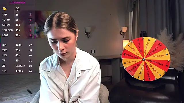 XXX chat uživo modela LuanaFincel