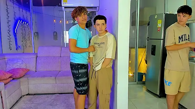 Houseofwarrios Chat XXX in diretta