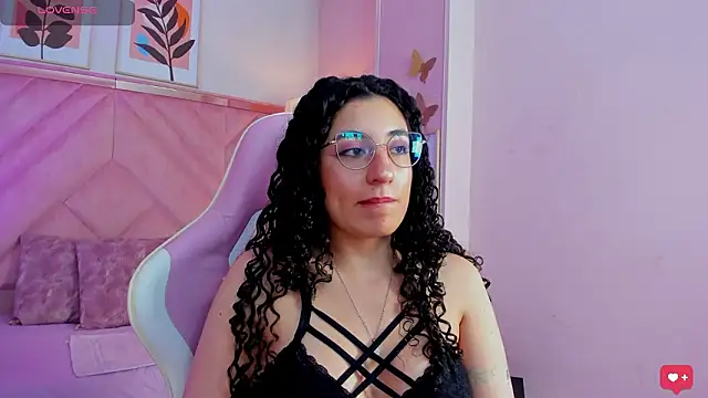 DemiJones_ Chat XXX in diretta