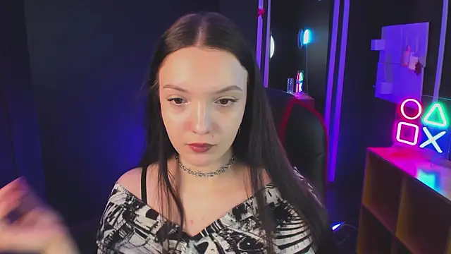 Онлайн чат XXX Emily_tender