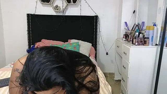 charlotte_077 Live XXX Chat