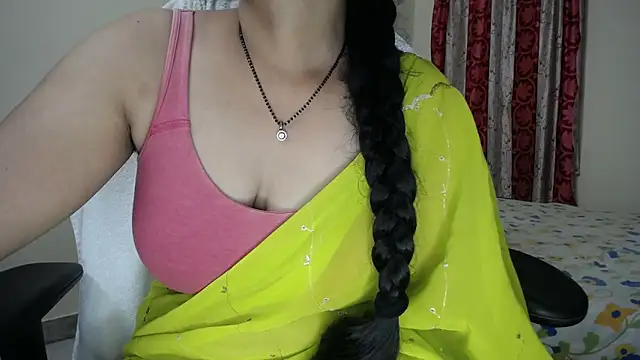 Онлайн чат XXX Sexy_HouseWifee