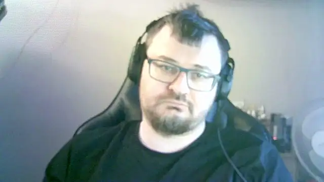 دردشة SirAbuser الجنسية المباشرة