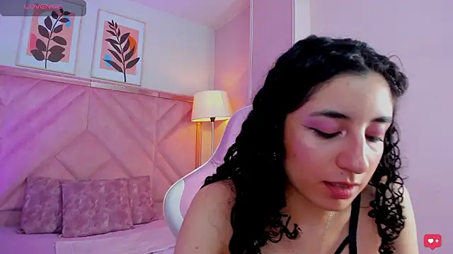 Živý XXX chat DemiJones_