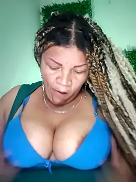 XXX chat uživo modela Eva_Luxei