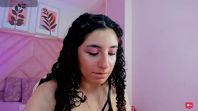 DemiJones_: онлайн-секс-чат