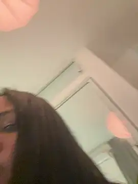 Živý XXX chat Chaniita