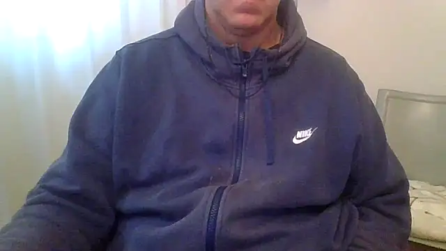 Show modela ANONIMO7735 na web-kameri