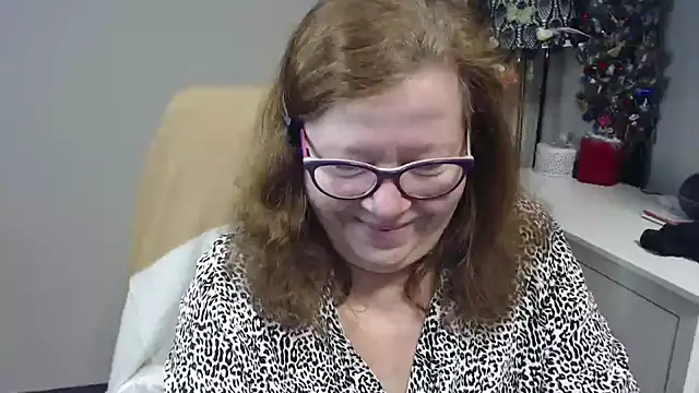 XXX chat uživo modela Adelewildx