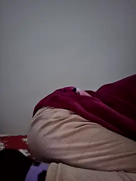 XXX chat uživo modela altinya