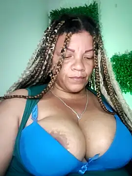 Eva_Luxei Adlı Modelin Web Kamerası Şovu