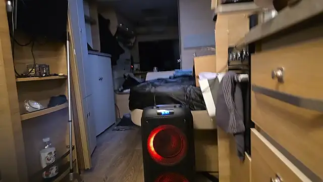 Ebinator666's Live XXX Chat