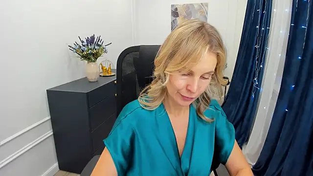 Chat XXX ao vivo de Sinty_Devis