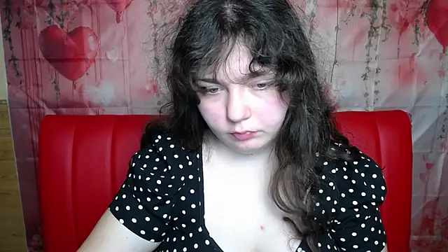 NeonilaLisovaのライブXXXチャット