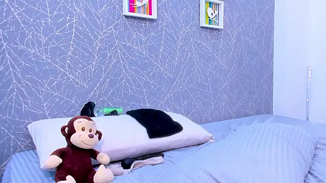 ViictoriiaSaenz élő XXX-chatje